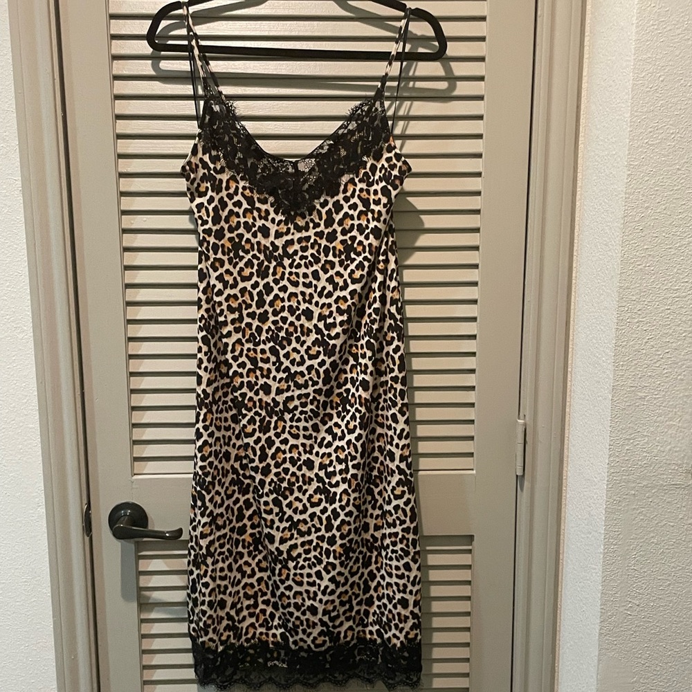 🖤🤍 Zara Slip Dress